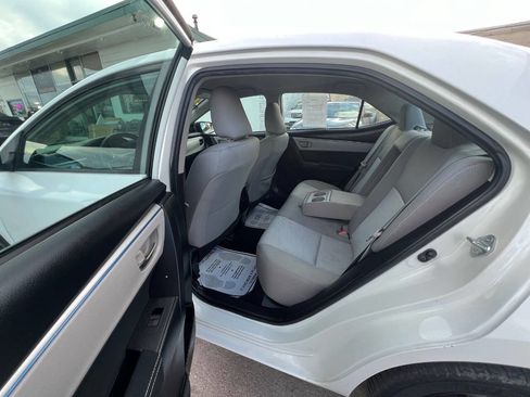 Used 2015 Toyota Corolla LE FWD image 11