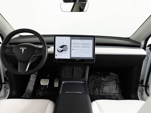 Used 2022 Tesla Model Y Performance AWD/4WD image 35