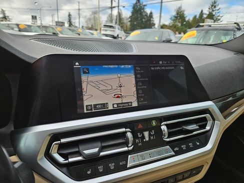 Used 2020 BMW 330i Sedan w/ Convenience Package image 19