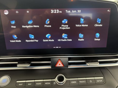 Certified 2024 Hyundai Elantra SEL w/ Convenience Package FWD image 20