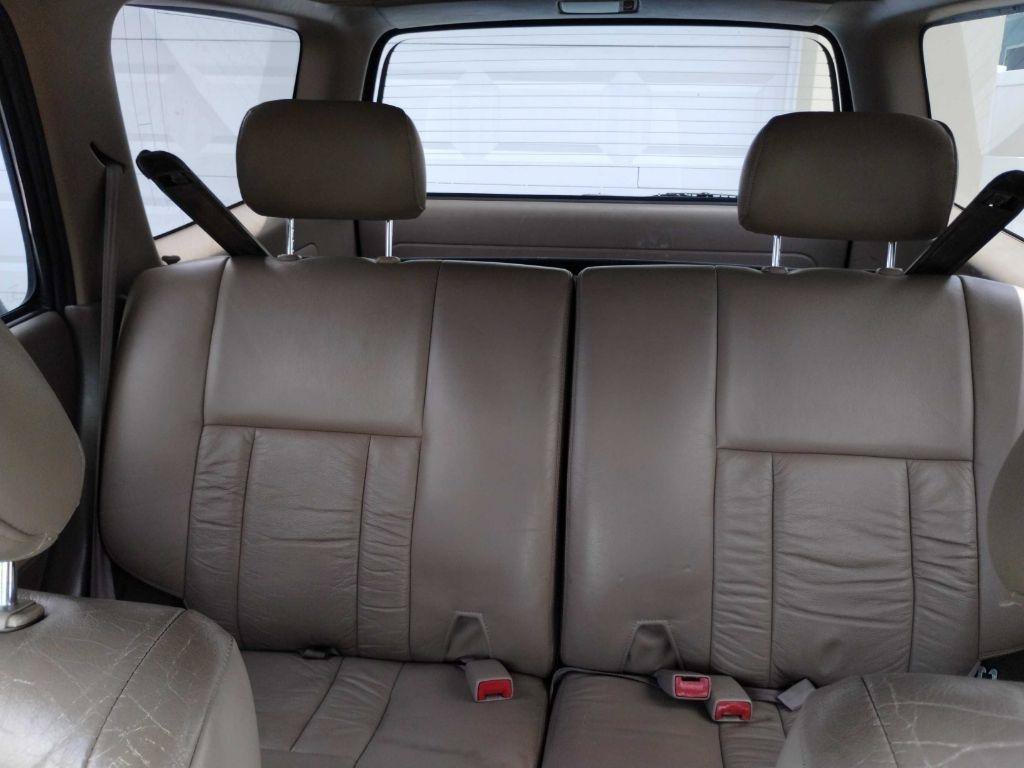 Used 2000 Toyota 4Runner Limited AWD/4WD image 12