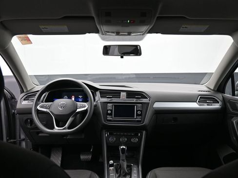 Used 2022 Volkswagen Tiguan S FWD image 25