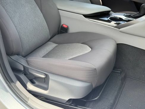 Used 2020 Toyota Camry LE FWD image 24