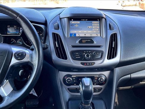 Used 2017 Ford Transit Connect XLT image 30