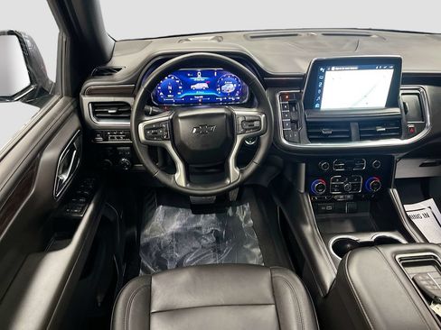 Used 2024 Chevrolet Tahoe Z71 w/ Luxury Package AWD/4WD image 24