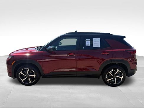 Used 2023 Chevrolet TrailBlazer RS FWD image 2