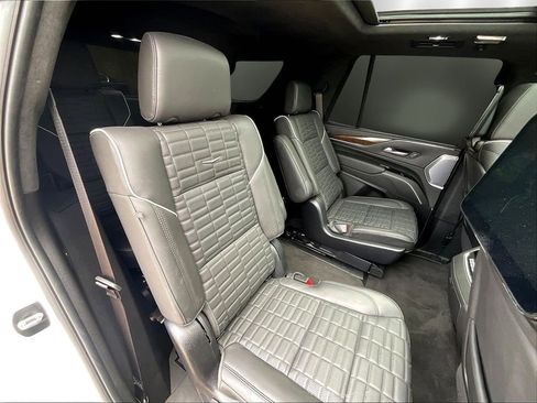 Used 2024 Cadillac Escalade Sport Platinum AWD/4WD image 25