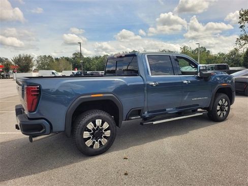 New 2025 GMC Sierra 2500 Denali w/ Denali Reserve Package image 13