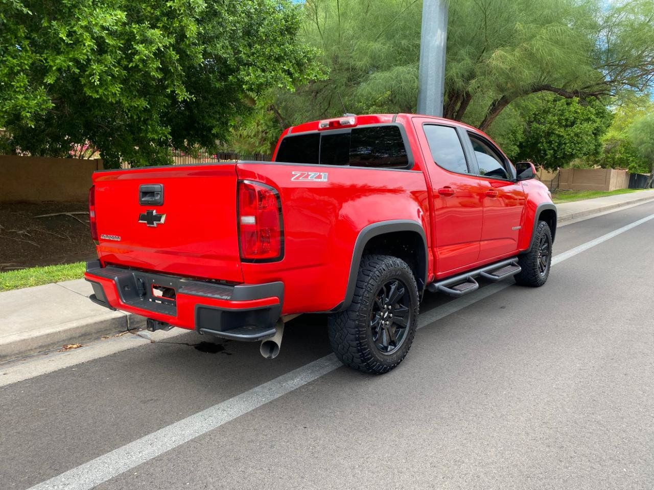Used 2017 Chevrolet Colorado Z71 AWD/4WD image 5