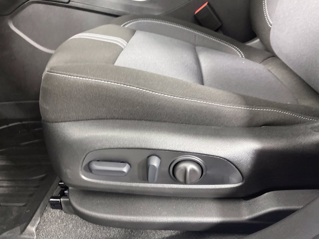 New 2026 Chevrolet Blazer LT w/ LPO, Floor Liner Package FWD image 24
