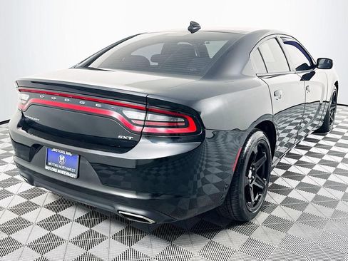 Used 2016 Dodge Charger SXT RWD image 26