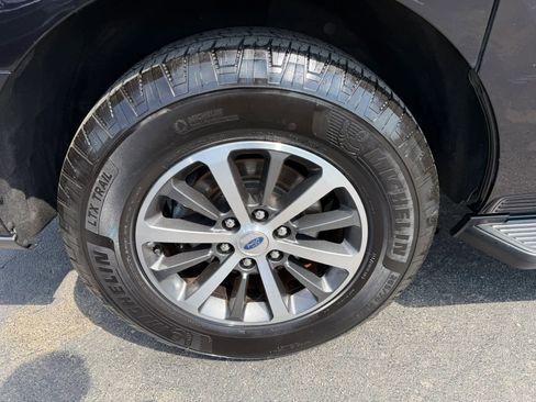 Used 2019 Ford Expedition Max XLT AWD/4WD image 56
