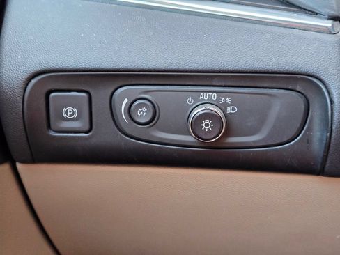 Used 2019 Buick Enclave Essence w/ Trailering Package, 5000 lbs. AWD/4WD image 27