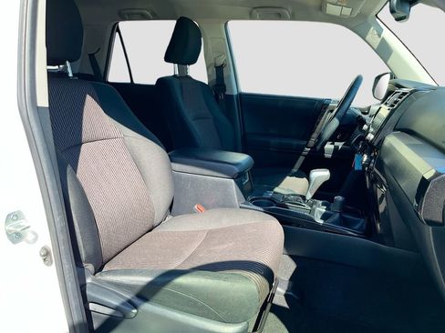 Used 2020 Toyota 4Runner TRD Off-Road image 27