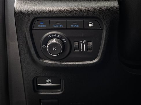 Used 2023 Jeep Grand Cherokee 30th Anniversary image 44