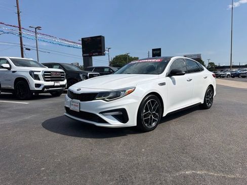Used 2020 Kia Optima SE FWD image 1