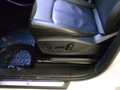 Certified 2021 Audi Q3 2.0T Premium w/ Convenience Package image 24