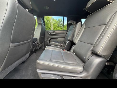 Used 2021 Chevrolet Suburban Premier AWD/4WD image 15