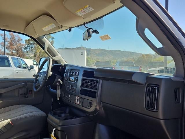 New 2026 Chevrolet Express 2500 Extended w/ Communications Package RWD image 26