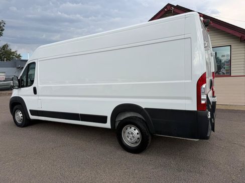 Used 2023 RAM ProMaster 3500 FWD image 3