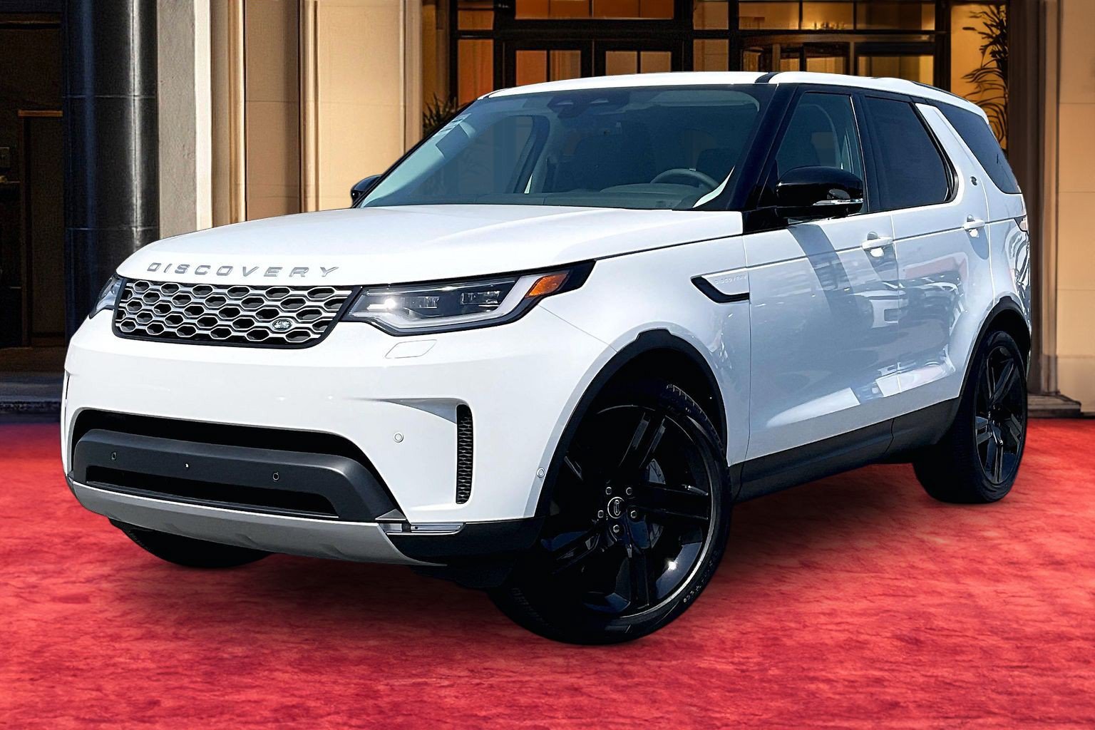 New 2026 Land Rover Discovery S AWD/4WD image 1