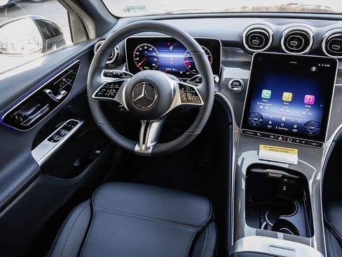 New 2026 Mercedes-Benz GLC 300 4MATIC image 14