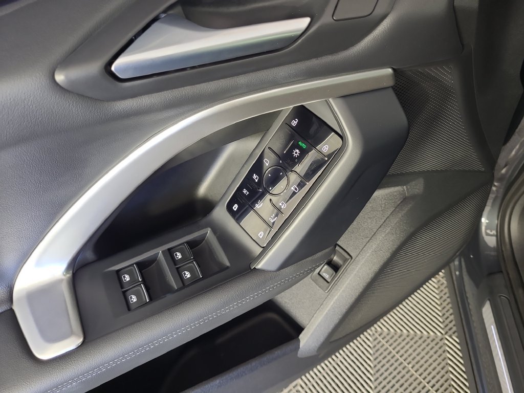 Used 2025 Audi Q5 Premium AWD/4WD image 17