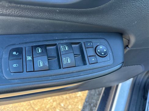 Used 2022 Jeep Cherokee Trailhawk w/ Premium Leather Package image 34