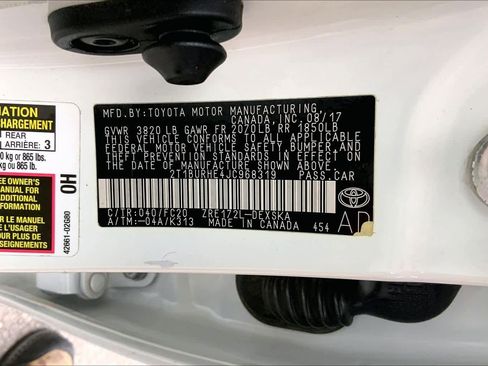 Used 2018 Toyota Corolla SE FWD image 35