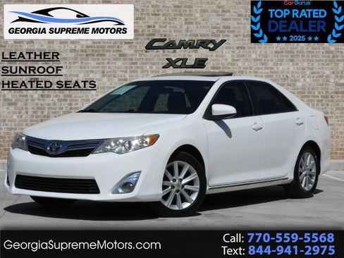 Used 2012 Toyota Camry XLE image 1
