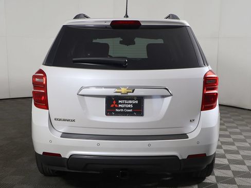 Used 2017 Chevrolet Equinox LT w/ Convenience Package FWD image 9