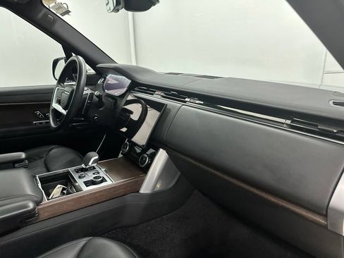 Used 2023 Land Rover Range Rover Long Wheelbase SE AWD/4WD image 25