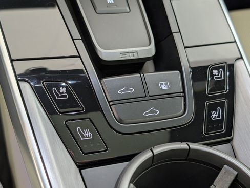 Used 2021 Porsche 911 Carrera image 23