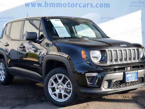 Used 2023 Jeep Renegade Latitude image 1