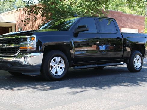 Used 2018 Chevrolet Silverado 1500 LT w/ All Star Edition RWD image 36