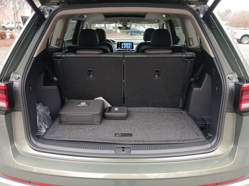 New 2026 Volkswagen Atlas Peak Edition image 22
