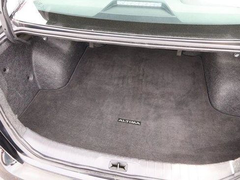 Used 2024 Nissan Altima 2.5 SV image 7