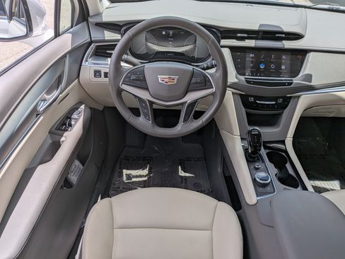 Used 2024 Cadillac XT5 Premium Luxury w/ Technology Package FWD image 18