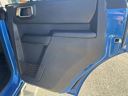 Used 2025 Ford Bronco Big Bend w/ Black Diamond Package image 16