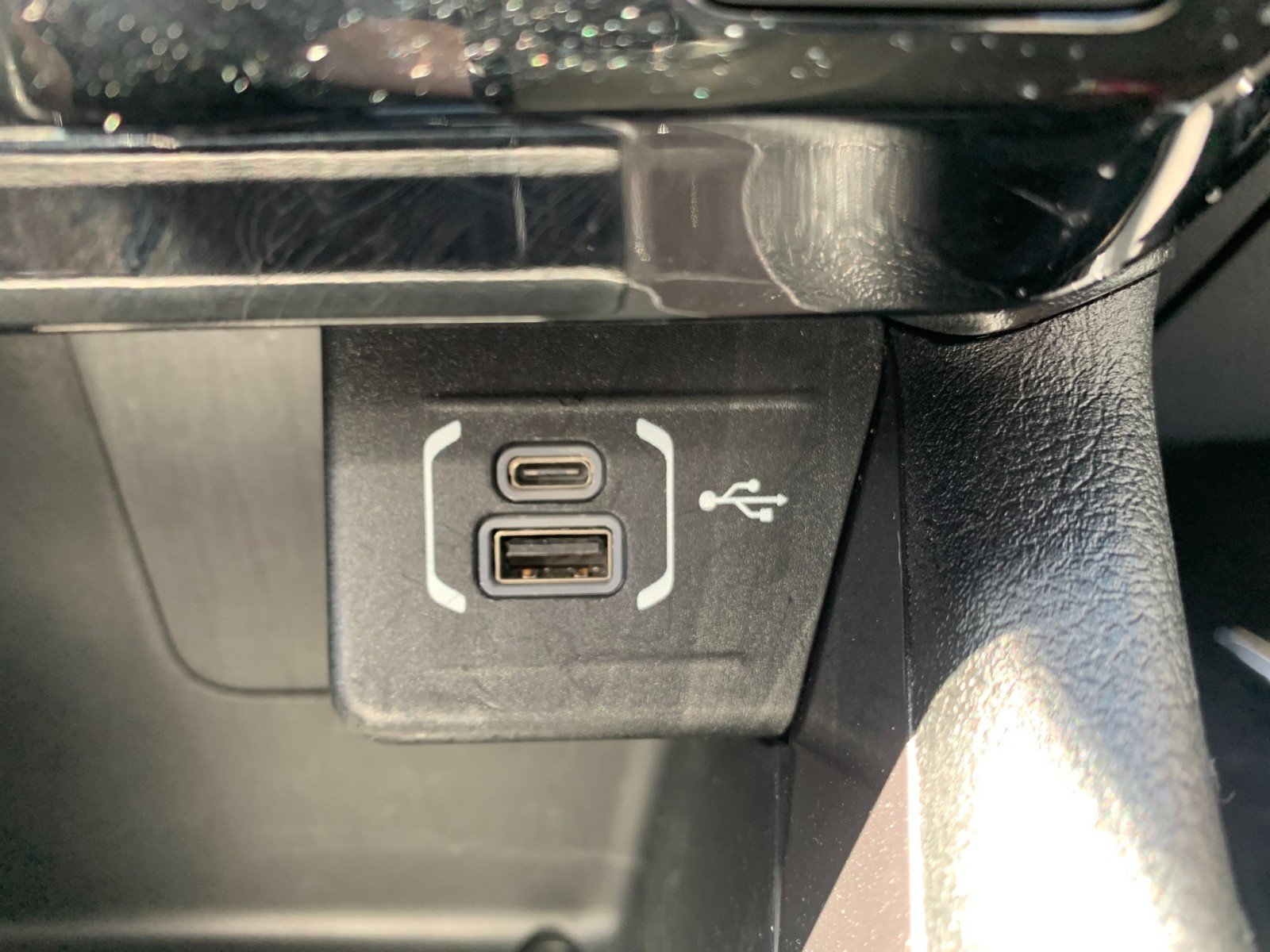 Used 2022 Jeep Compass Latitude w/ Sun and Sound Group AWD/4WD image 21