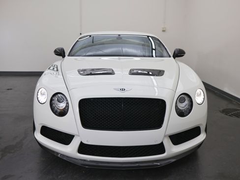 Used 2015 Bentley Continental GT3-R image 8