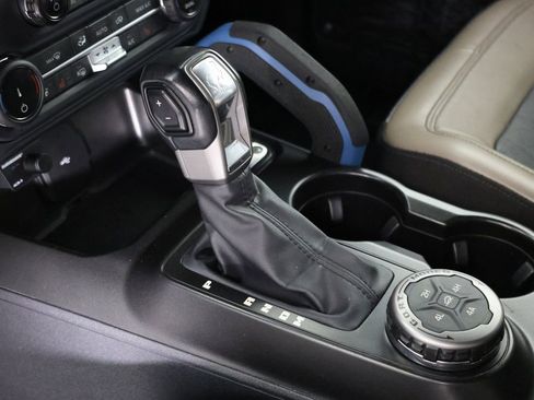 Used 2022 Ford Bronco Wildtrak image 6