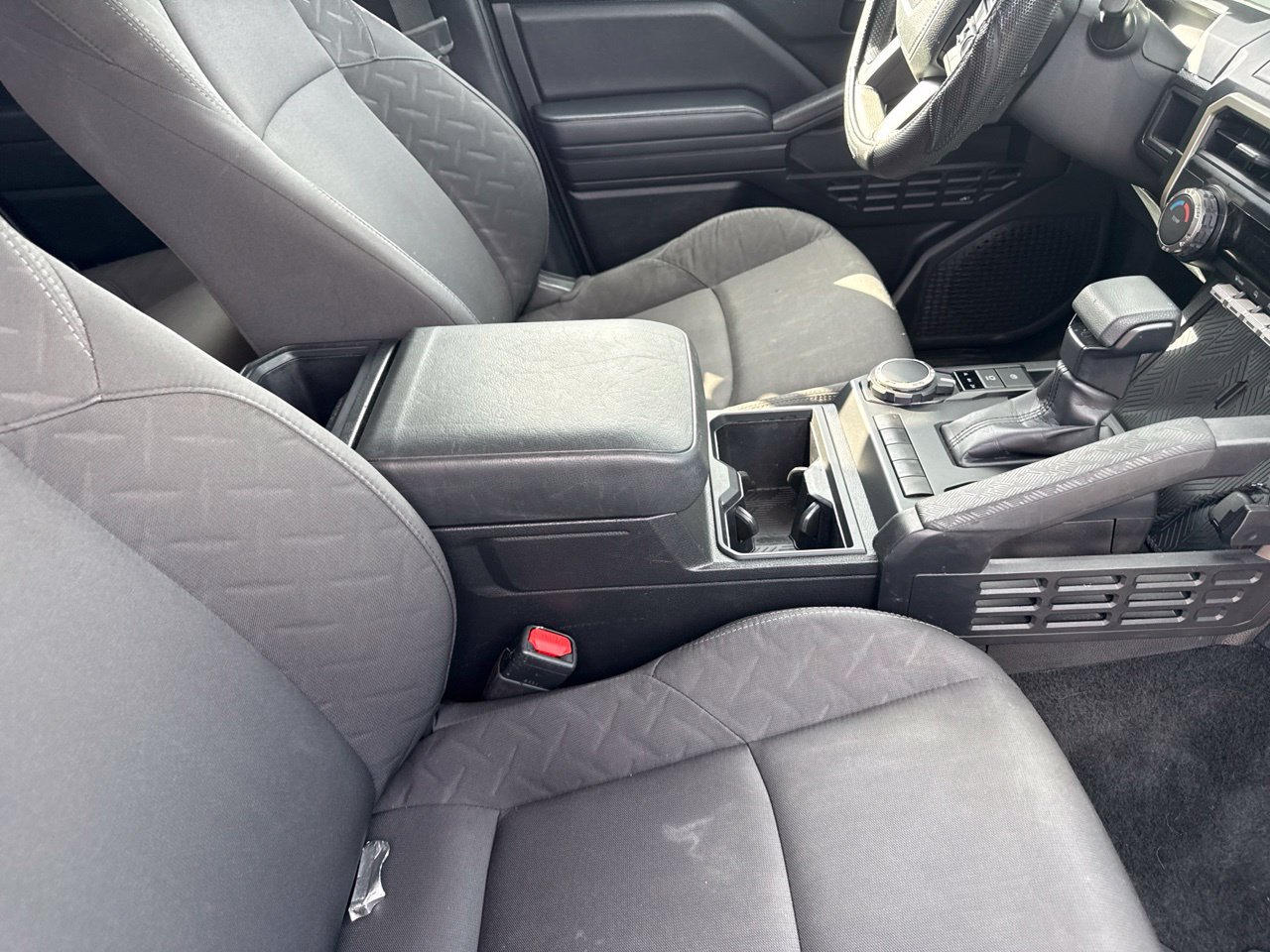 Used 2024 Toyota Tacoma SR w/ SR Upgrade Package AWD/4WD image 8
