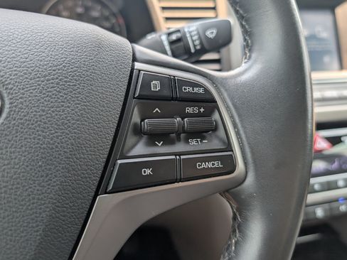 Used 2018 Hyundai Elantra Value Edition FWD image 23