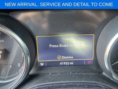 Used 2022 Buick Encore GX Select AWD/4WD image 12