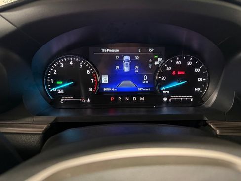 Used 2020 Ford Explorer Limited w/ Equipment Group 310A AWD/4WD image 10