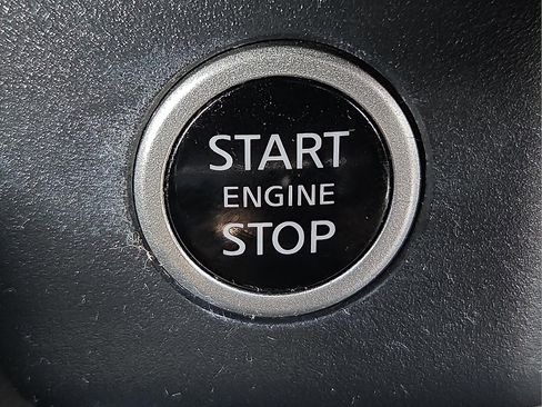 Used 2022 Nissan Rogue SV image 20