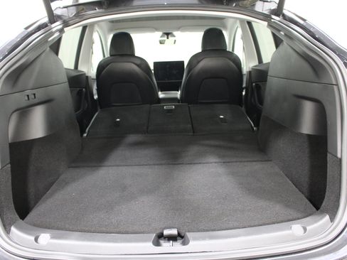 Used 2021 Tesla Model Y Performance AWD/4WD image 18