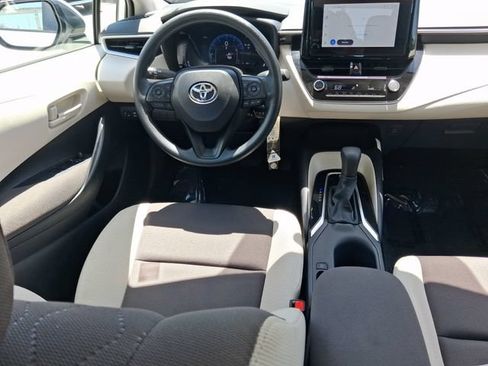 Used 2026 Toyota Corolla LE FWD image 8