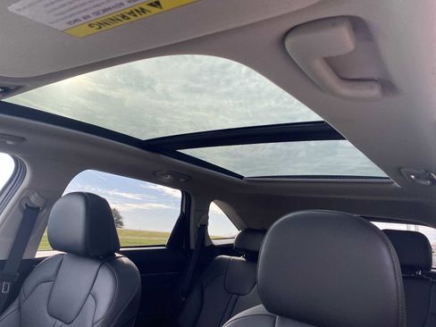Used 2022 Kia Sorento SX image 19